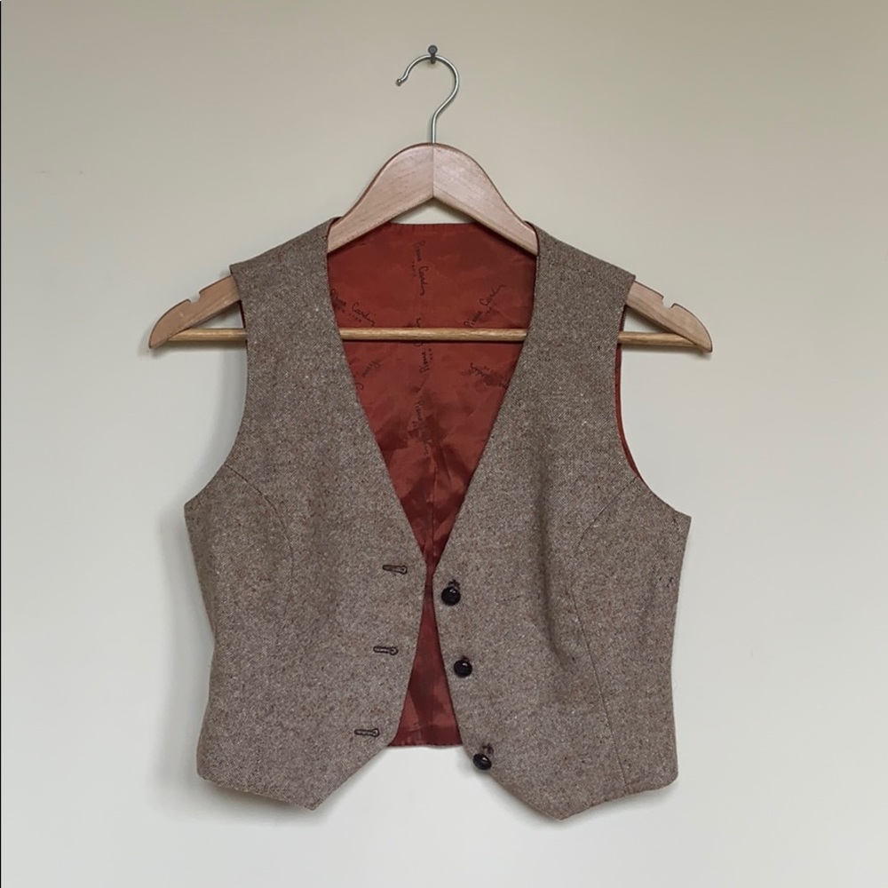 Wool lined tweed vest cropped